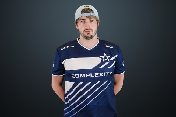 Es3tag может присоединиться к составу NIP