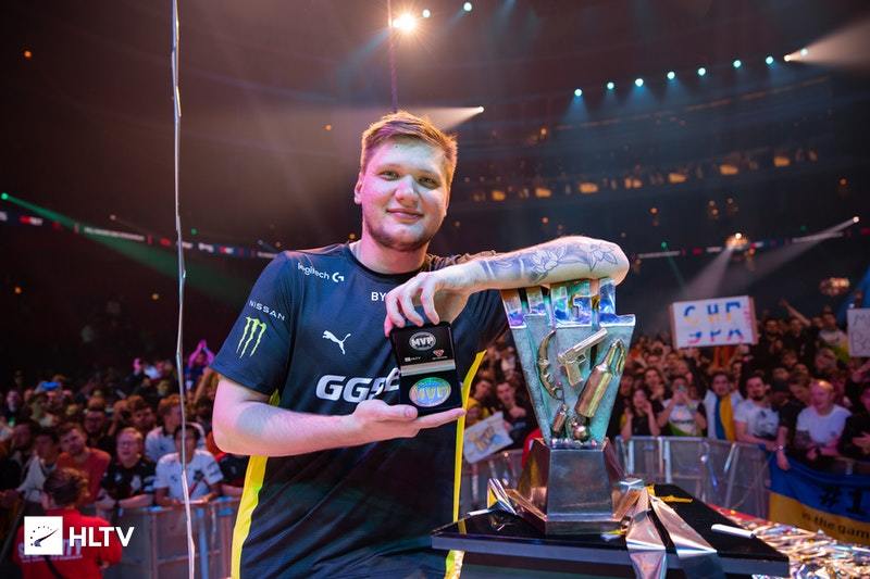 S1mple стал лучшим игроком 2021 года