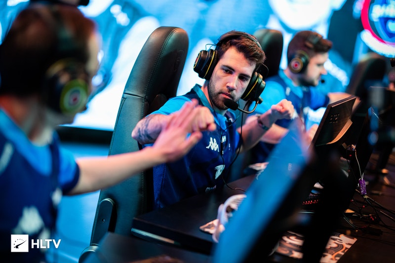 Movistar Riders прошли отбор в ESL Pro League
