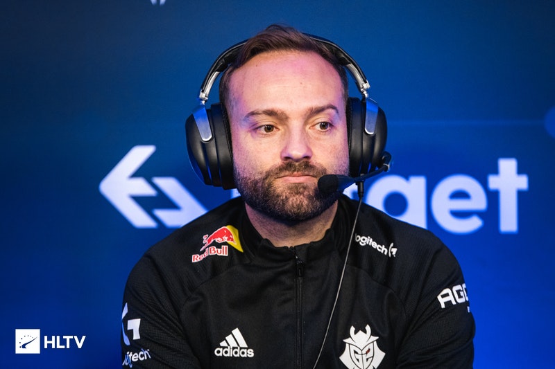 G2 планируют сменить тренера