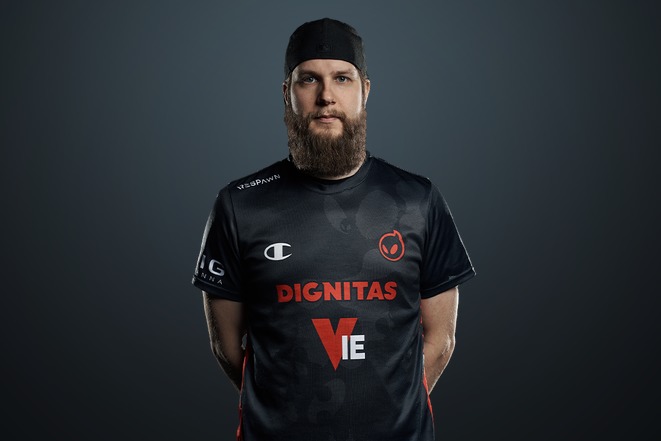f0rest и friberg продлили контракты с Dignitas на 2022 год
