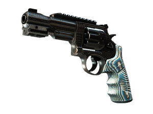 StatTrak™ R8 Revolver | Grip (Battle-Scarred)